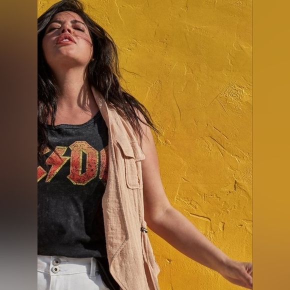 Torrid Gauze Drape Front Vest - Picture 8 of 10